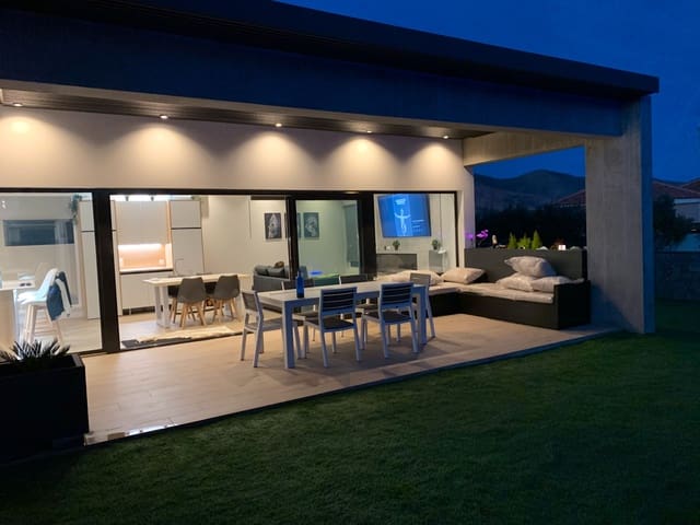 3 quarto Moradia para venda em Triquivijate, Antigua com piscina - 898 000 € (Ref: 8459136)