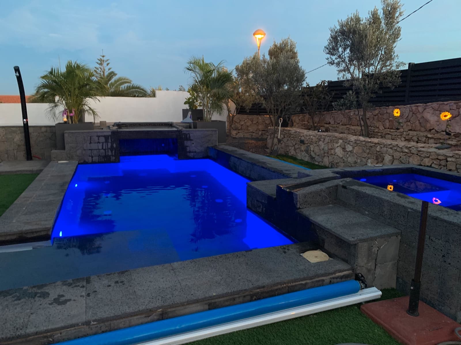 3 soveværelse Villa til salg i Triquivijate med swimmingpool - € 898.000 (Ref: 8459136)