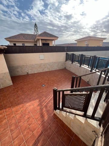 7 sovrum Villa till salu i Puerto del Rosario med pool garage - 850 000 € (Ref: 8654167)