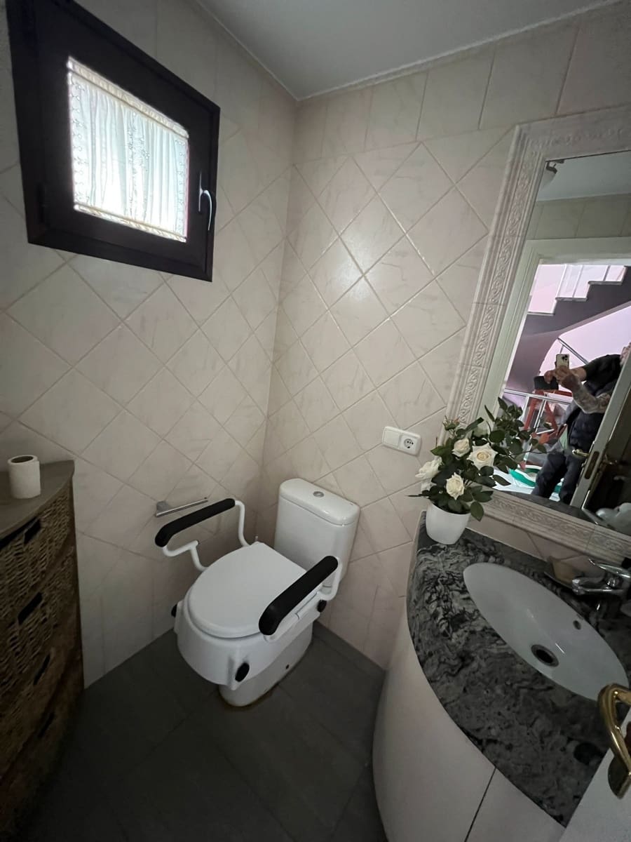 7 soveværelse Villa til salg i Puerto del Rosario med swimmingpool garage - € 850.000 (Ref: 8654167)