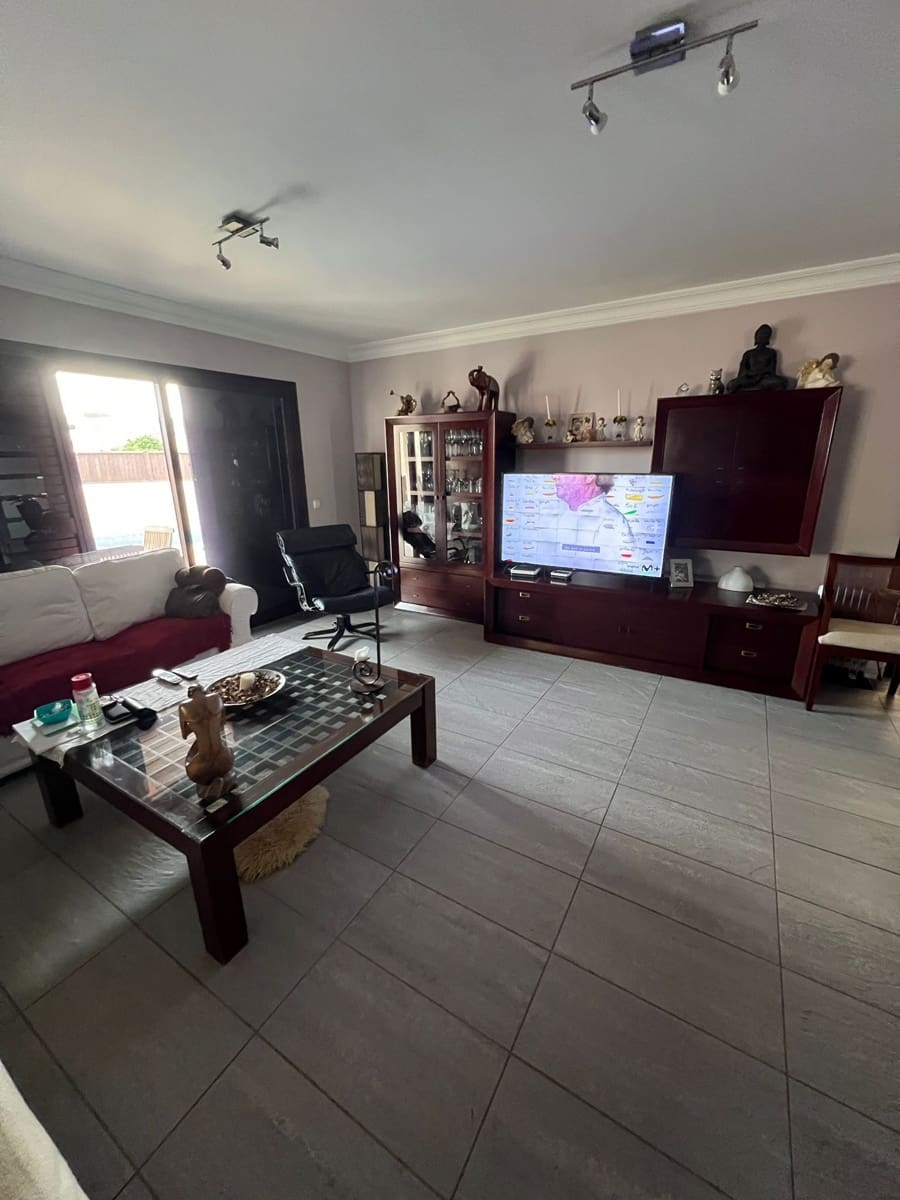 7 soveværelse Villa til salg i Puerto del Rosario med swimmingpool garage - € 850.000 (Ref: 8654167)