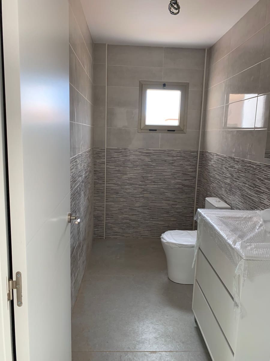 4 bedroom Villa for sale in Triquivijate with garage - € 590,000 (Ref: 8656546)