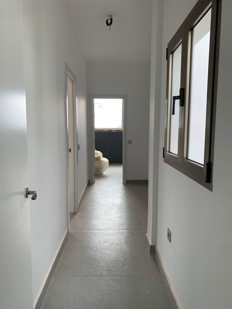 4 bedroom Villa for sale in Triquivijate with garage - € 590,000 (Ref: 8656546)