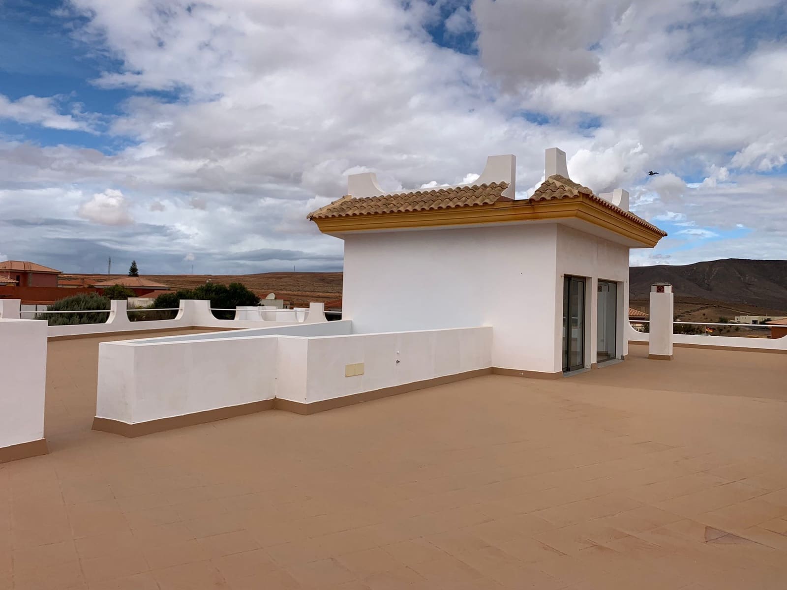4 bedroom Villa for sale in Triquivijate with garage - € 590,000 (Ref: 8656546)