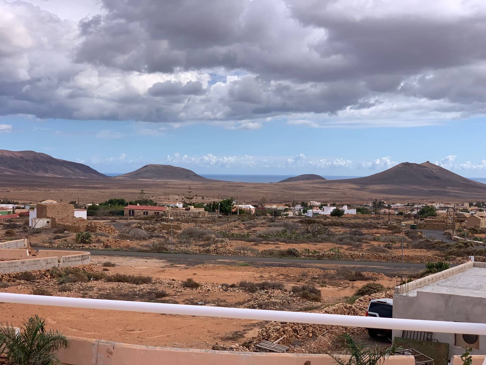 4 bedroom Villa for sale in Triquivijate with garage - € 590,000 (Ref: 8656546)