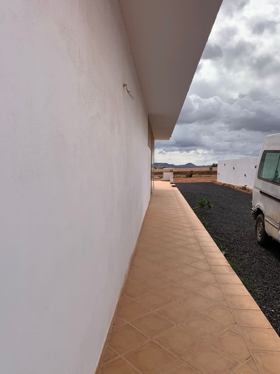 4 bedroom Villa for sale in Triquivijate with garage - € 590,000 (Ref: 8656546)