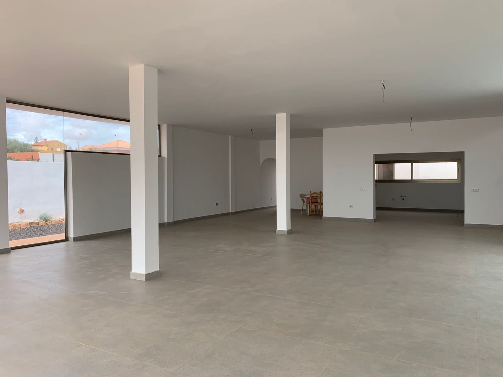 4 bedroom Villa for sale in Triquivijate with garage - € 590,000 (Ref: 8656546)