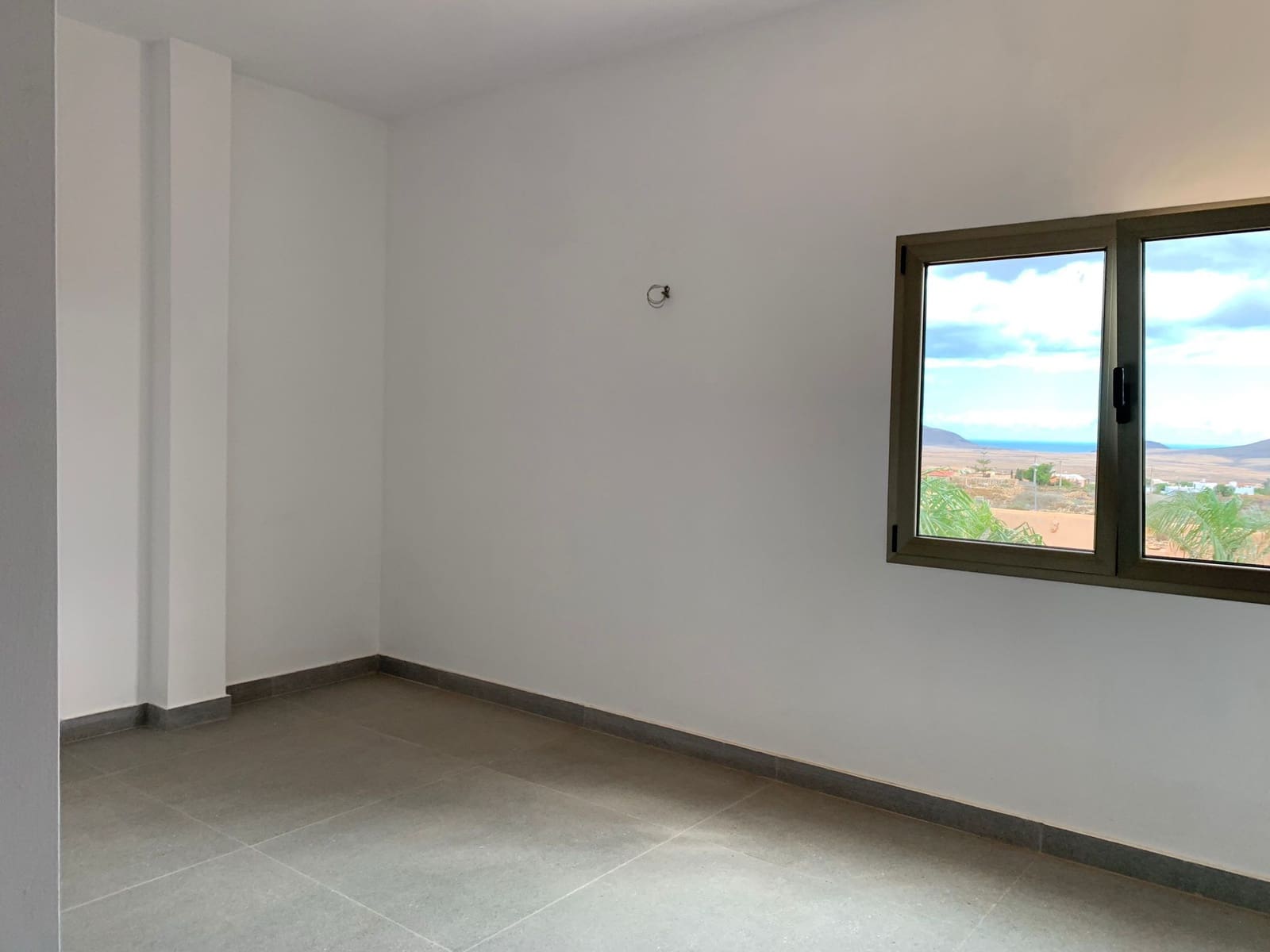 4 bedroom Villa for sale in Triquivijate with garage - € 590,000 (Ref: 8656546)