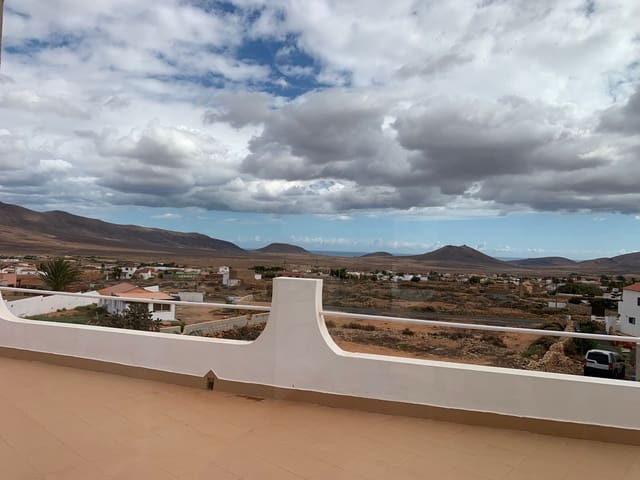 4 camera da letto Villa in vendita in Triquivijate, Antigua con garage - 590.000 € (Rif: 8656546)