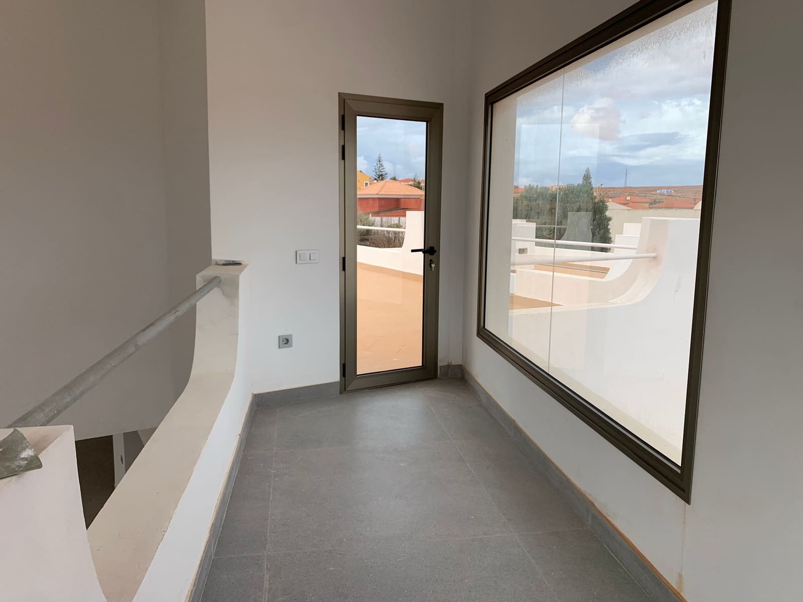 4 bedroom Villa for sale in Triquivijate with garage - € 590,000 (Ref: 8656546)