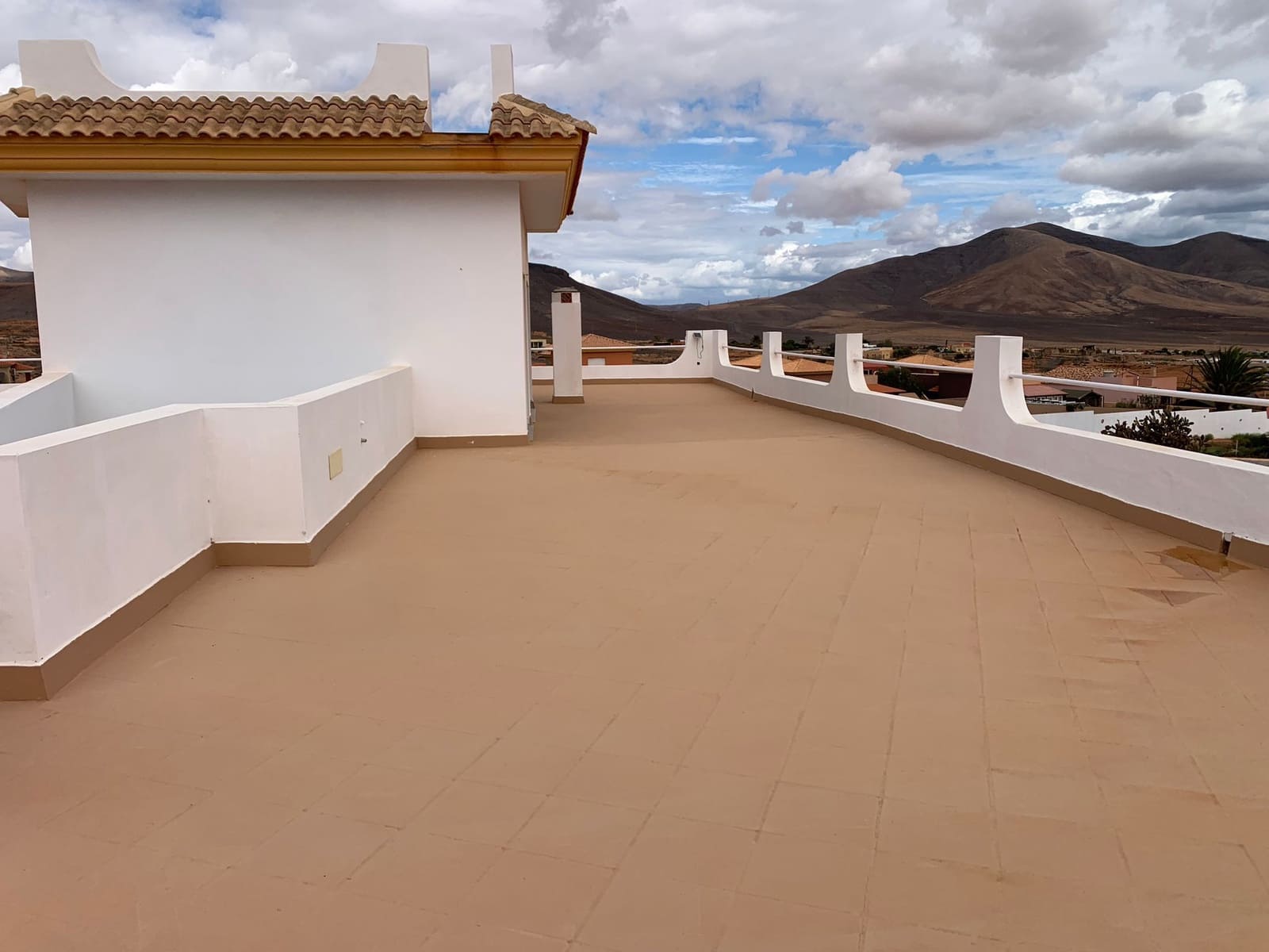 4 bedroom Villa for sale in Triquivijate with garage - € 590,000 (Ref: 8656546)