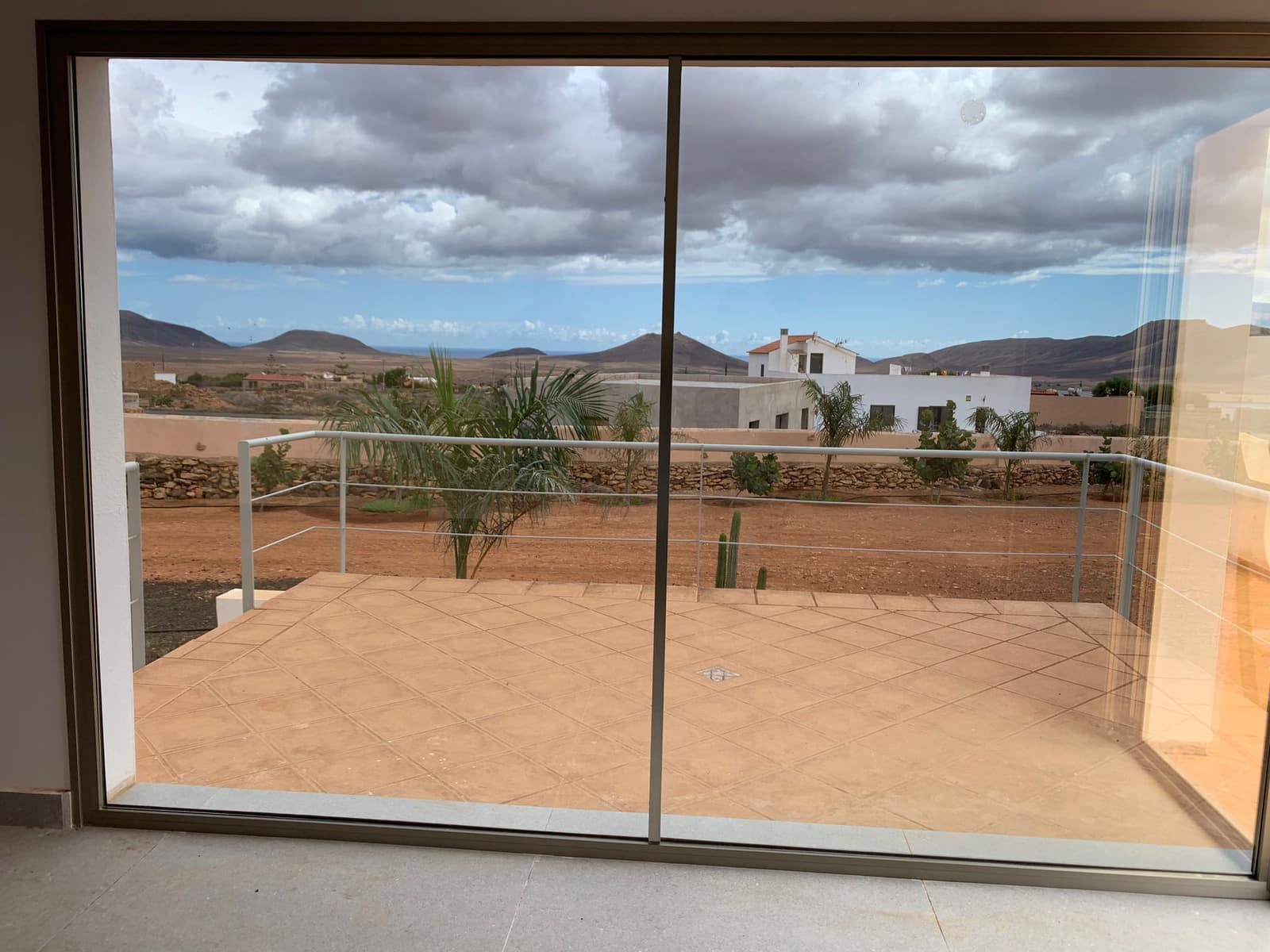 4 bedroom Villa for sale in Triquivijate with garage - € 590,000 (Ref: 8656546)