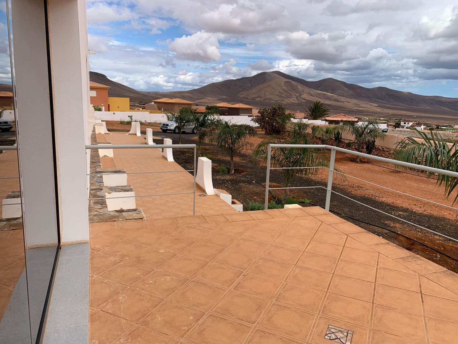 4 bedroom Villa for sale in Triquivijate with garage - € 590,000 (Ref: 8656546)