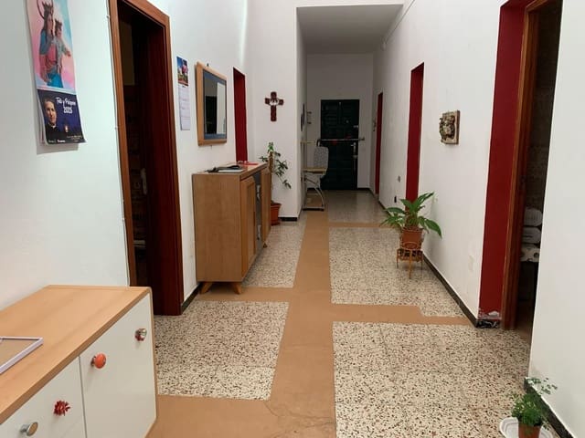 4 soveværelse Villa til salg i Antigua med garage - € 230.000 (Ref: 8852886)