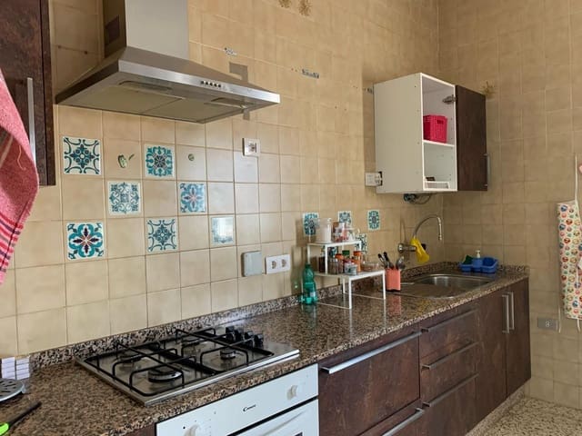 4 soveværelse Villa til salg i Antigua med garage - € 230.000 (Ref: 8852886)