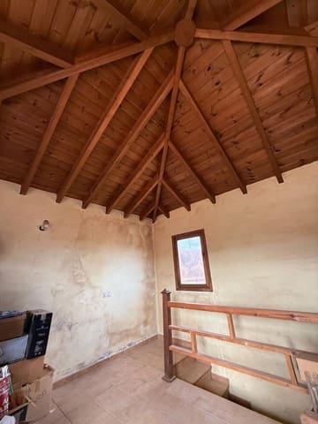 4 quarto Moradia para venda em Puerto del Rosario com piscina - 320 000 € (Ref: 8863040)