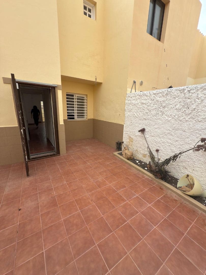 3 soveværelse Lejlighed til salg i Antigua med swimmingpool - € 249.000 (Ref: 8949424)