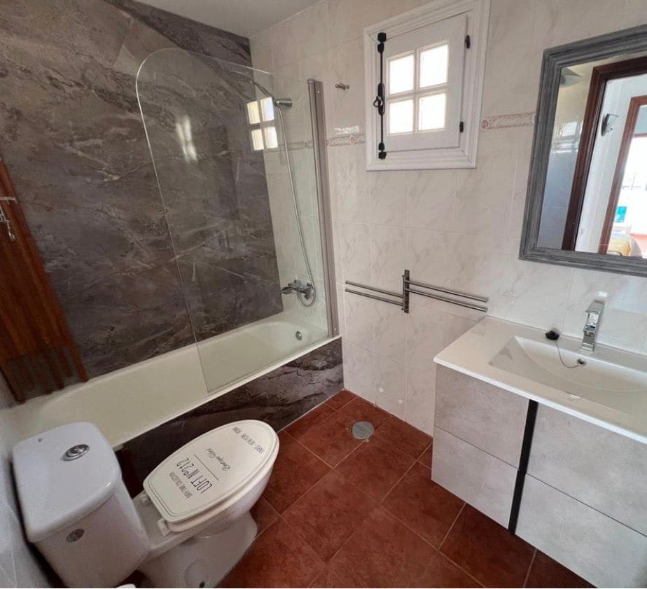 Apartamento de 3 habitaciones en Antigua en venta con piscina - 257.000 € (Ref: 8949424)