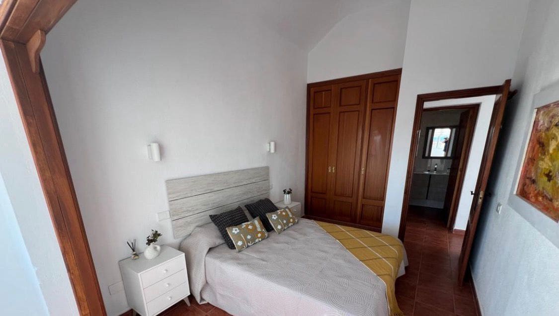 Apartamento de 3 habitaciones en Antigua en venta con piscina - 257.000 € (Ref: 8949424)