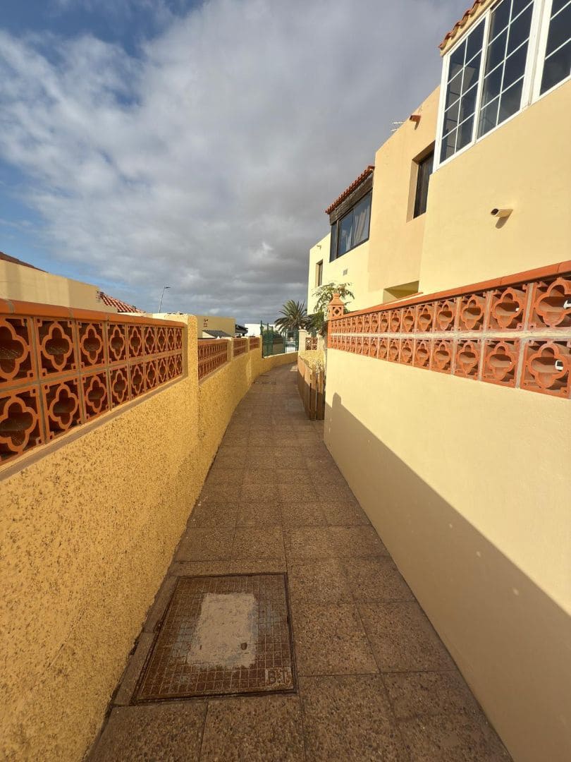 Apartamento de 3 habitaciones en Antigua en venta con piscina - 257.000 € (Ref: 8949424)