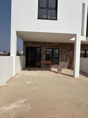 3 quarto Moradia Geminada para venda em La Oliva com garagem - 230 000 € (Ref: 9076688)