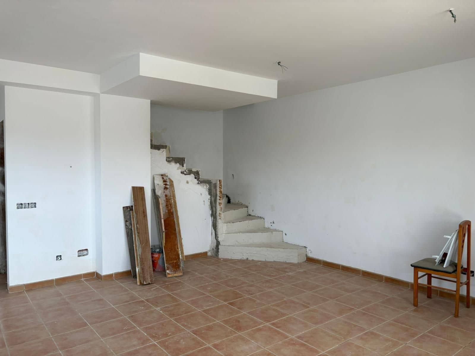 3 slaapkamer Halfvrijstaande villa te koop in La Oliva met garage - € 230.000 (Ref: 9076688)