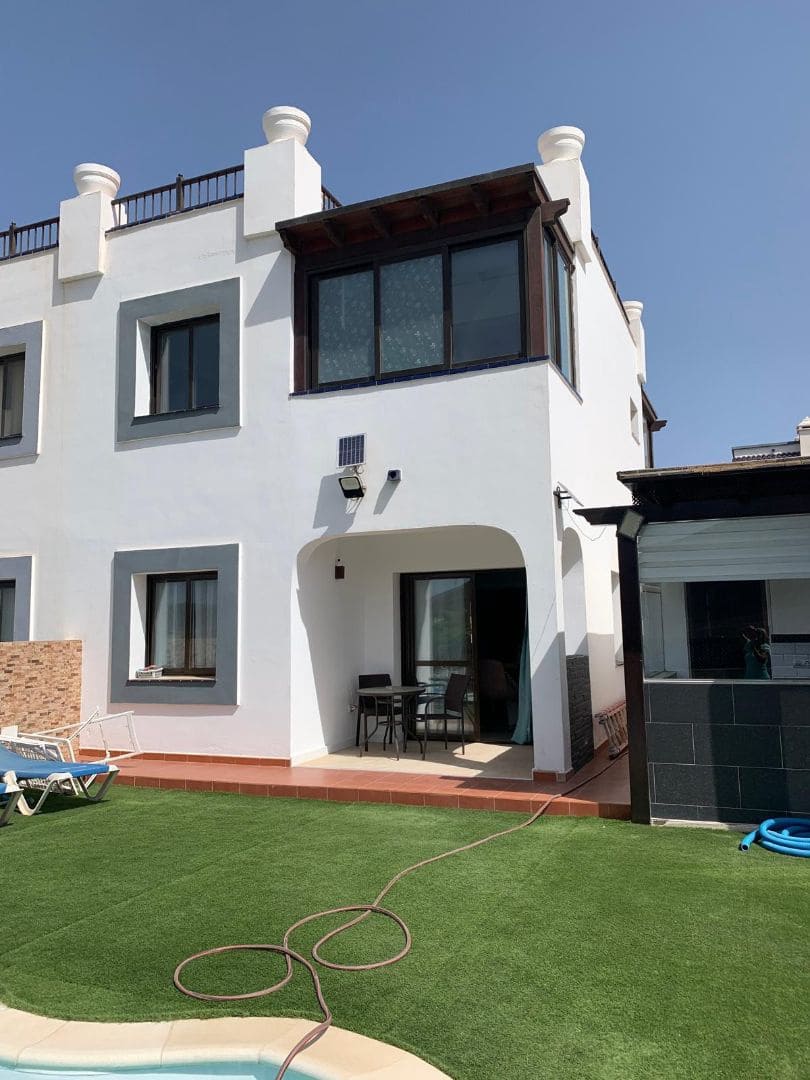 4 sovrum Villa till salu i La Oliva med pool garage - 550 000 € (Ref: 9227801)