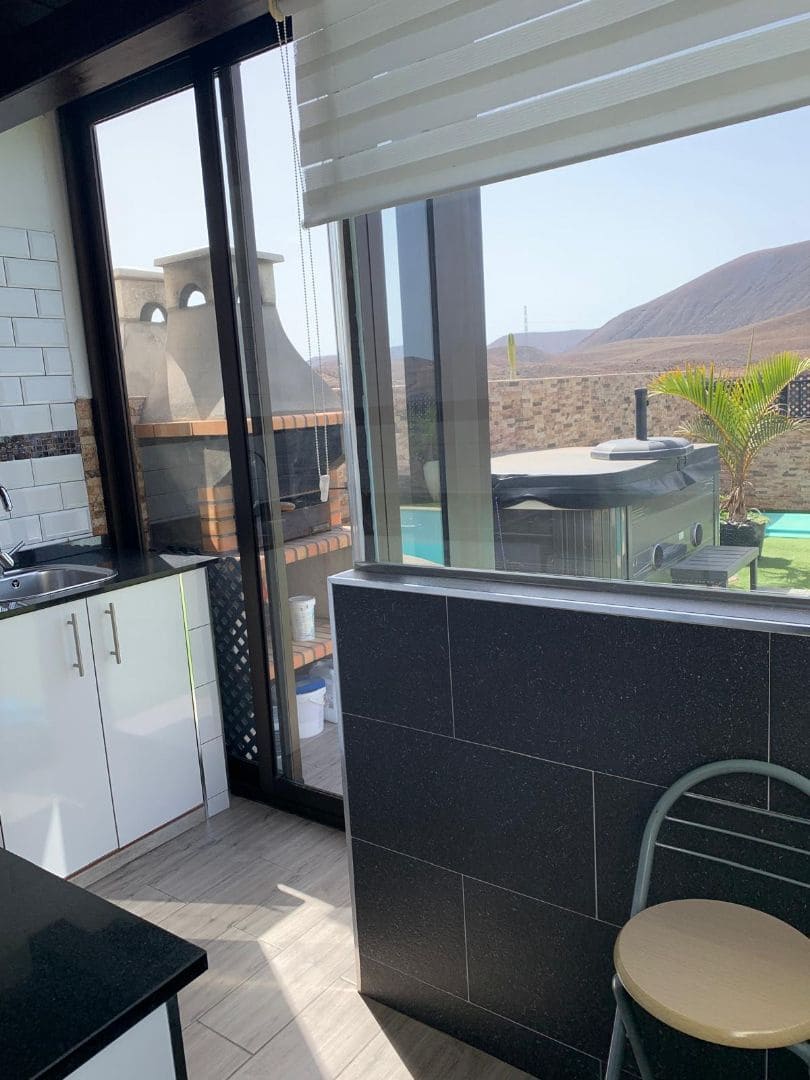 4 sovrum Villa till salu i La Oliva med pool garage - 550 000 € (Ref: 9227801)