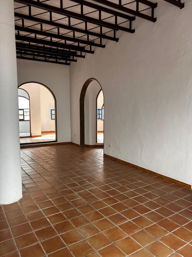 Kommersiell til salgs i La Oliva - € 400 000 (Ref: 9231390)