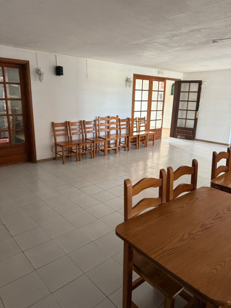 Kommersiell til salgs i La Oliva - € 450 000 (Ref: 9360986)