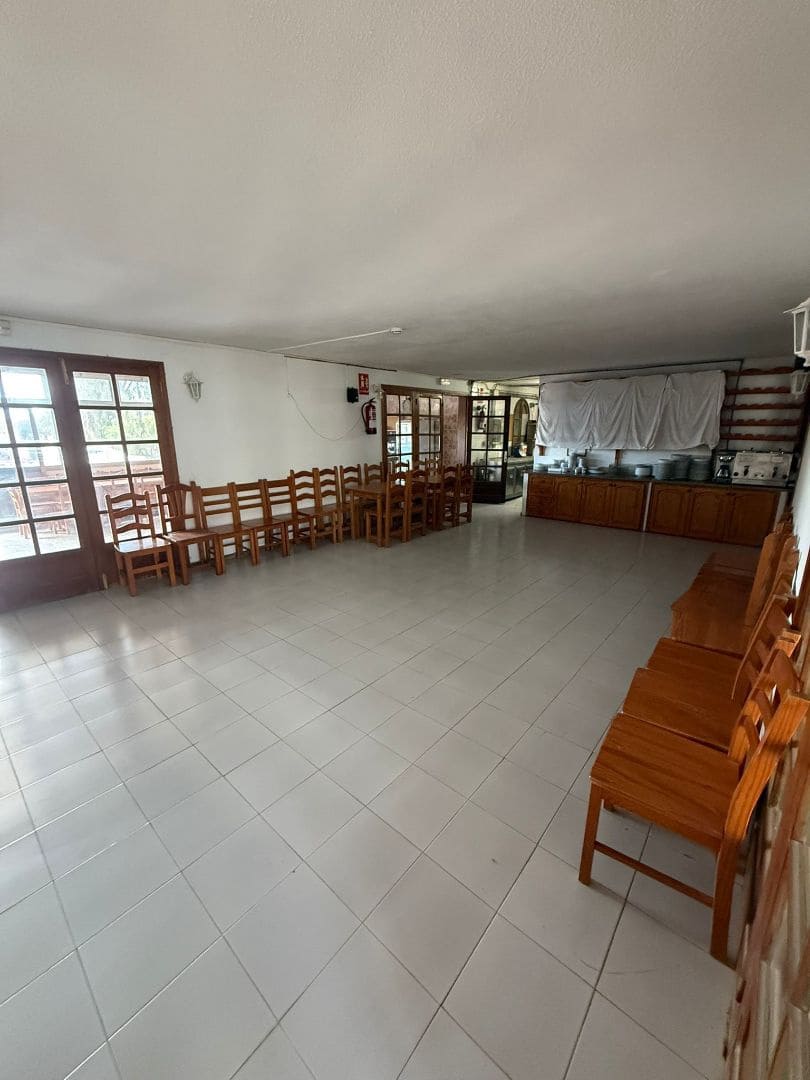 Kommersiell til salgs i La Oliva - € 450 000 (Ref: 9360986)