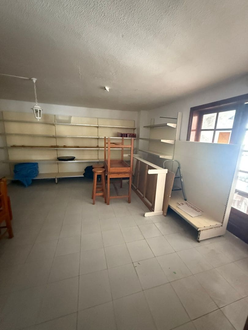 Kommersiell til salgs i La Oliva - € 450 000 (Ref: 9360986)