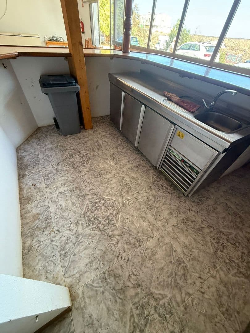 Kommersiell til salgs i La Oliva - € 450 000 (Ref: 9360986)