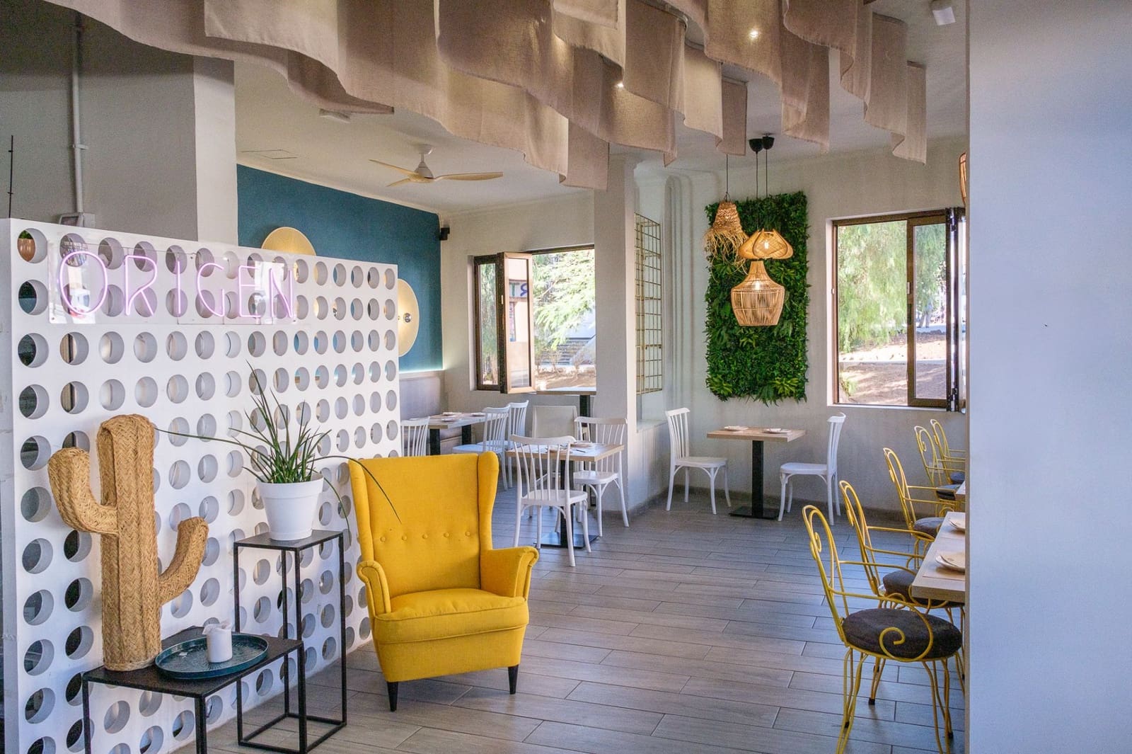 Commercial for sale in Puerto del Rosario - € 95,000 (Ref: 9503597)