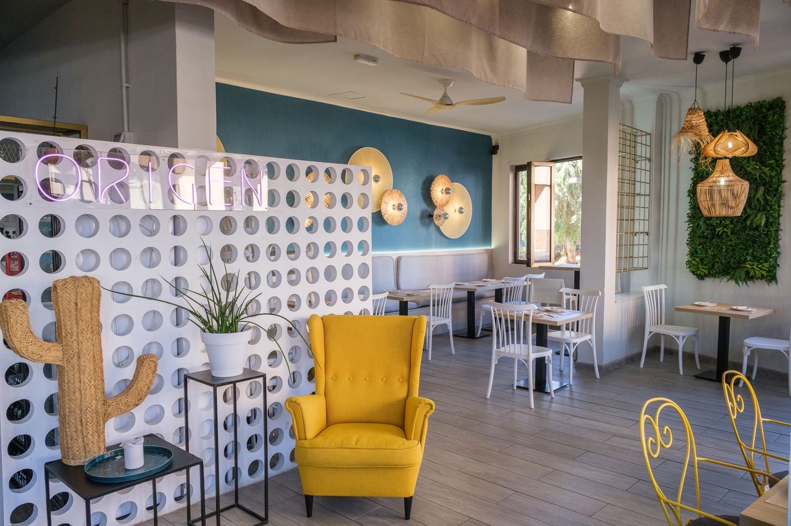 Commercial for sale in Puerto del Rosario - € 95,000 (Ref: 9503597)