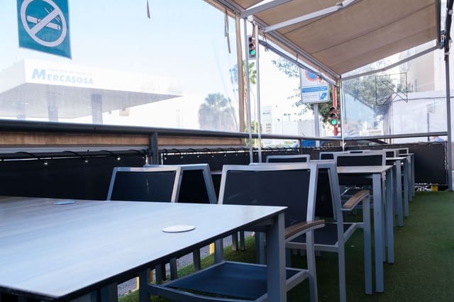 Commercial for sale in Puerto del Rosario - € 95,000 (Ref: 9503597)