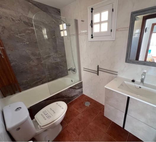 3 soveværelse Lejlighed til salg i Antigua med swimmingpool - € 257.000 (Ref: 9560703)