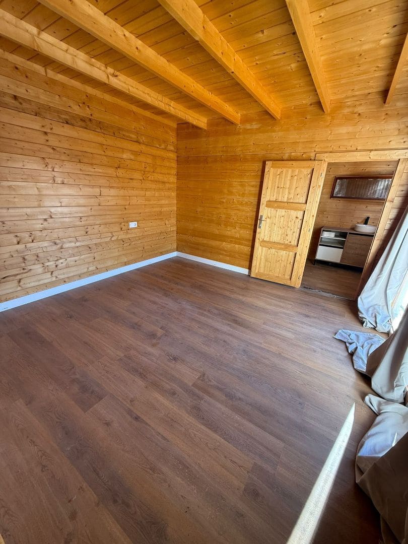 2 slaapkamer Houten huis te koop in Antigua - € 230.000 (Ref: 9646743)