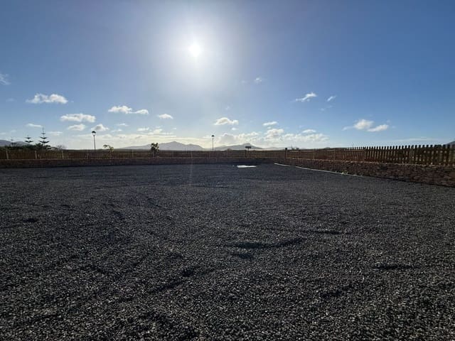 2 slaapkamer Houten huis te koop in Antigua - € 230.000 (Ref: 9646743)