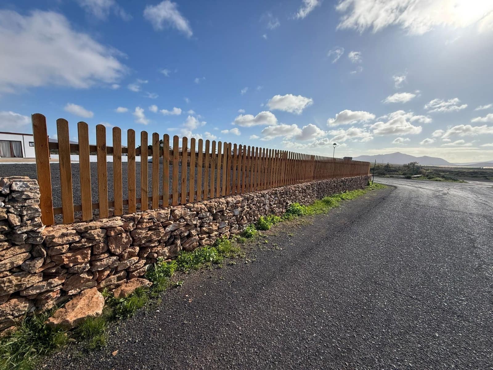 2 slaapkamer Houten huis te koop in Antigua - € 230.000 (Ref: 9646743)