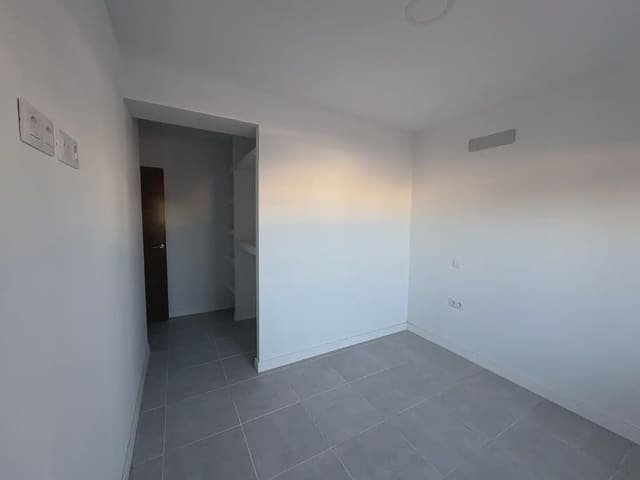 Apartamento de 2 habitaciones en Puerto del Rosario en venta - 180.000 € (Ref: 9779117)