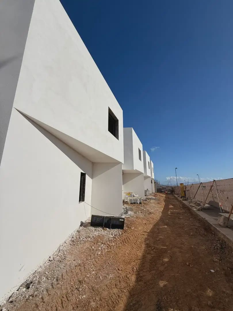 3 bedroom Villa for sale in La Oliva with pool - € 588,000 (Ref: 9798435)