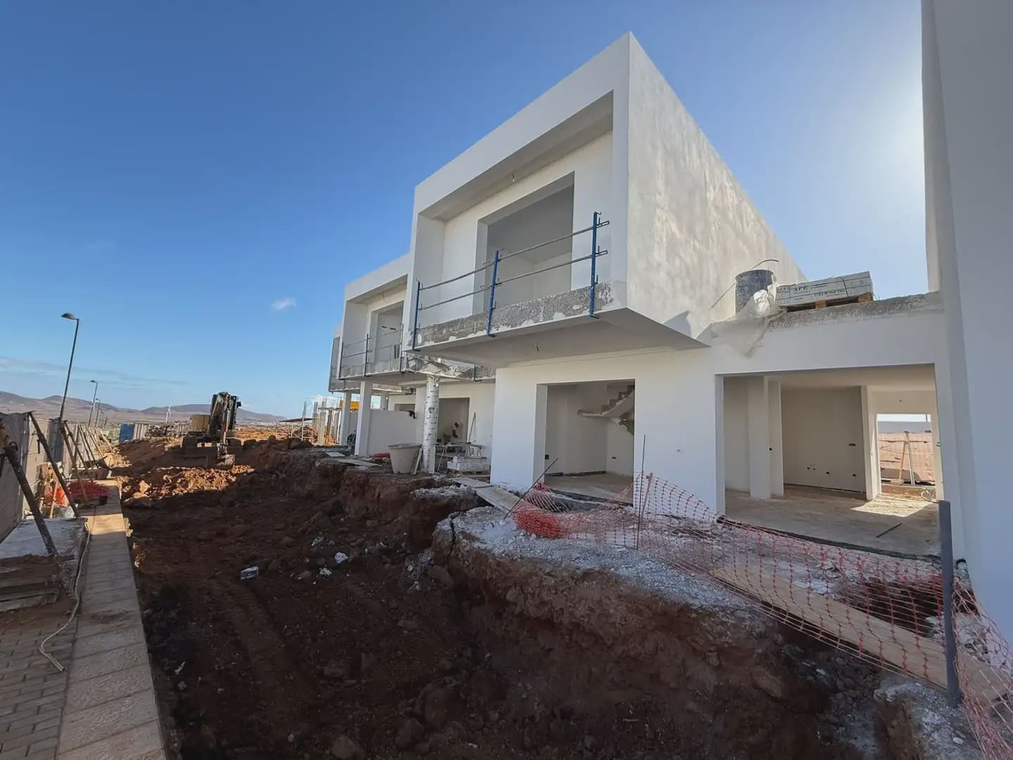 3 bedroom Villa for sale in La Oliva with pool - € 588,000 (Ref: 9798435)