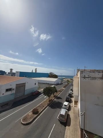 2 soveværelse Strandlejlighed til salg i Puerto del Rosario - € 155.000 (Ref: 9880326)
