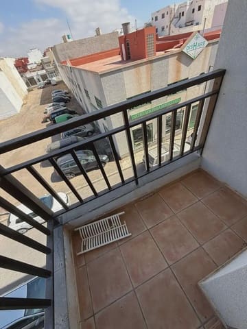 2 soverom Strandleiligheter til salgs i Puerto del Rosario - € 155 000 (Ref: 9880327)