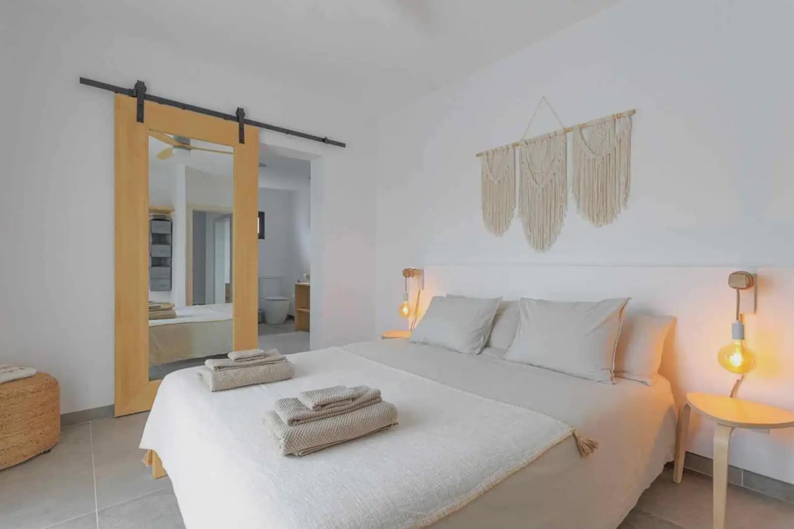 5 soverom Villa til salgs i La Oliva med svømmebasseng garasje - € 680 000 (Ref: 9965988)