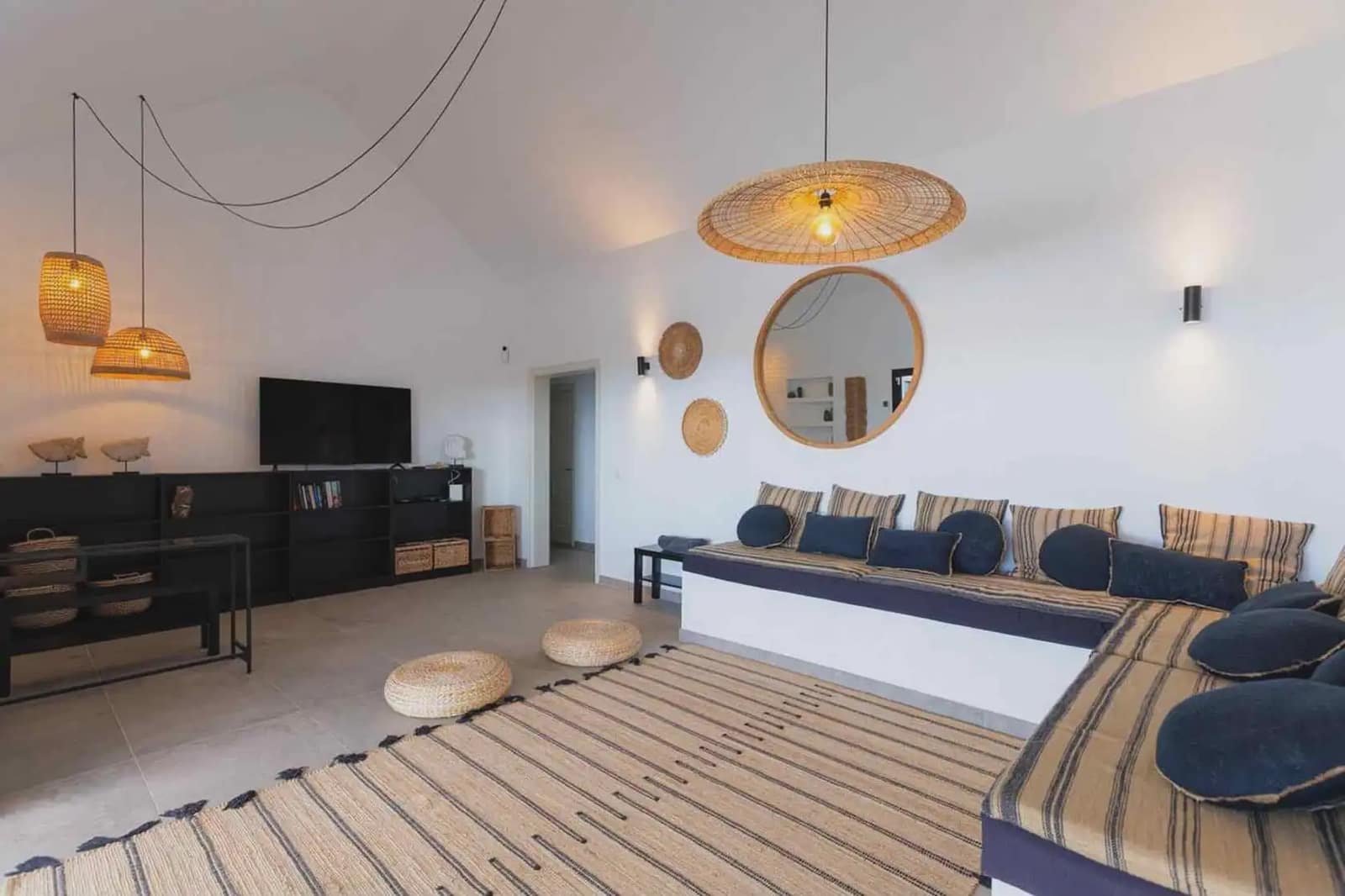 5 soverom Villa til salgs i La Oliva med svømmebasseng garasje - € 680 000 (Ref: 9965988)