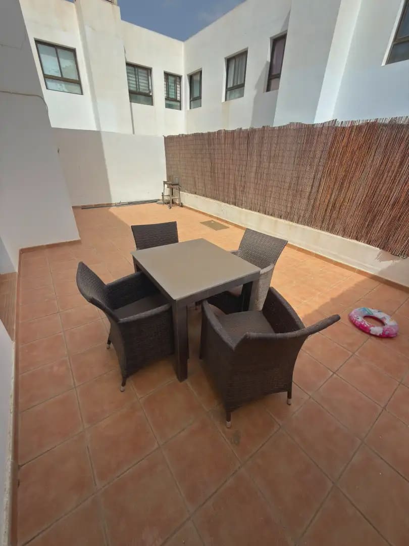 3 soveværelse Lejlighed til salg i Puerto del Rosario - € 210.000 (Ref: 9974351)