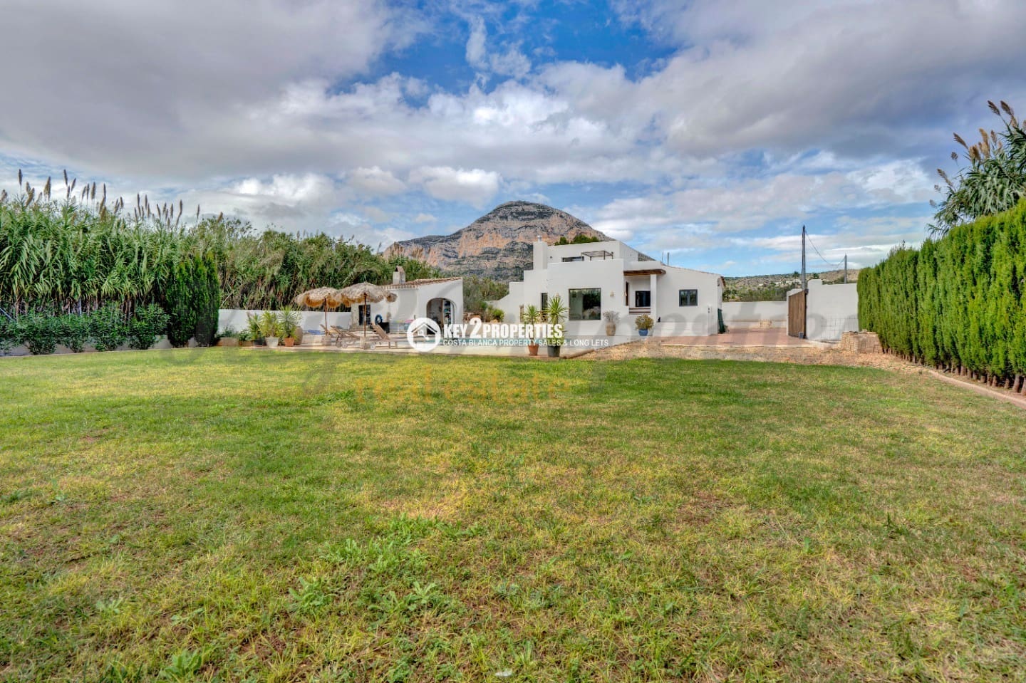 4 bedroom Villa for sale in Javea / Xabia with pool garage - € 995,000 (Ref: 8511533)