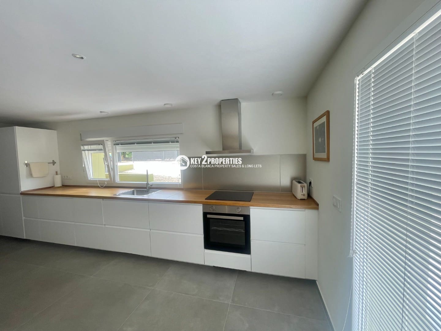 4 soverom Villa til salgs i Pedreguer med svømmebasseng garasje - € 570 000 (Ref: 8917346)